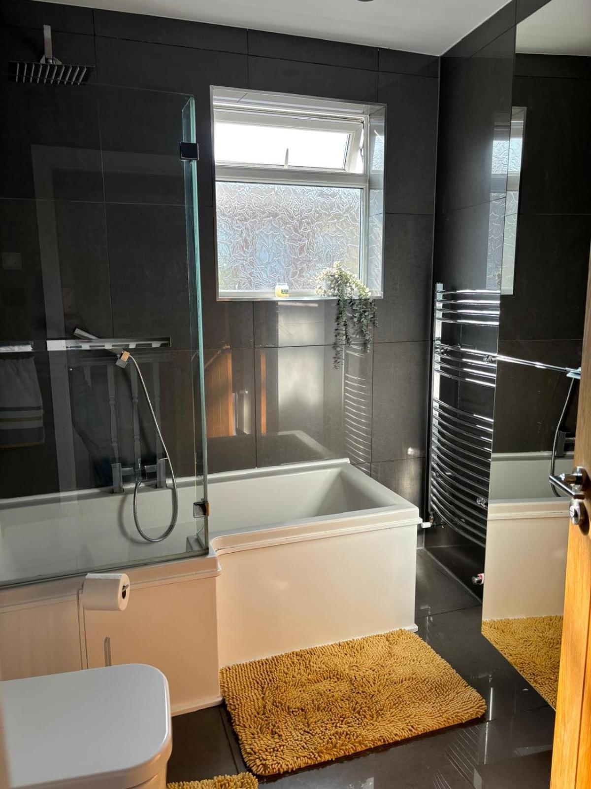 Seychelles Resident Apartment Manchester Ngoại thất bức ảnh